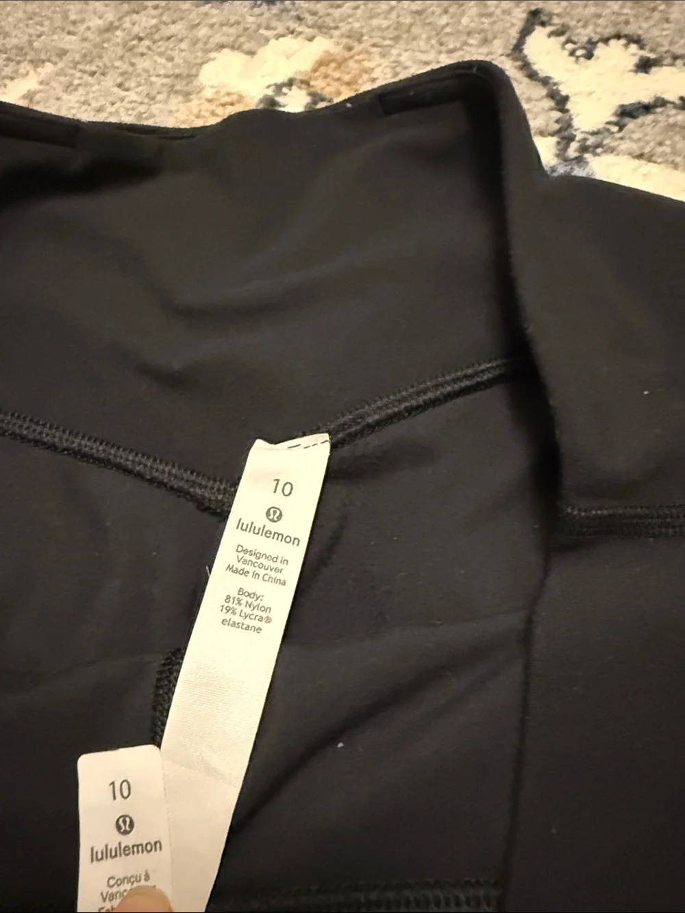 lululemon athletica Black joggers align Capri 23”inseam size 10 has pockets